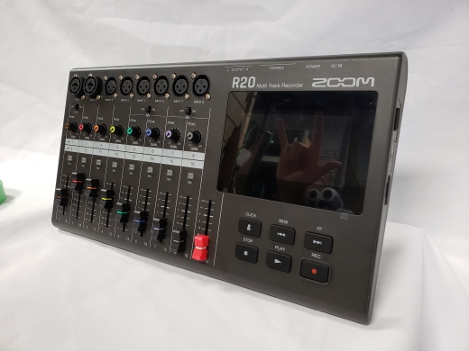 Store Special Product - Zoom - R20 ZOOM